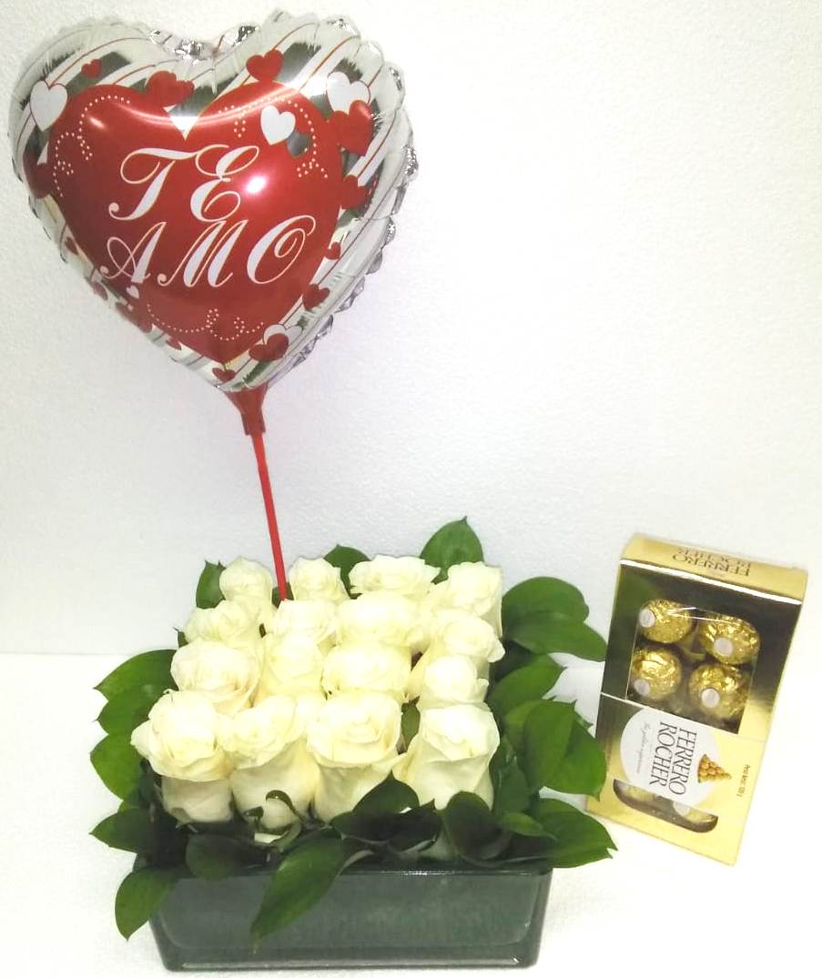 Florero cuadrado 16 Rosas, Bombones Ferrero Rocher 100 gramos y Globito